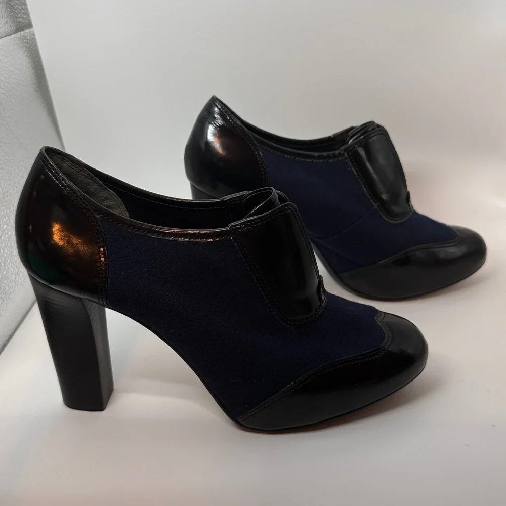 Tory Burch Leighton Women’s Sz 8 Wing Tip Style Ankle Booties Navy & Black Heels